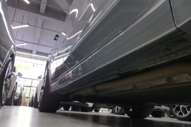 Used Li Auto L9 2022 Max model Right Side Sill