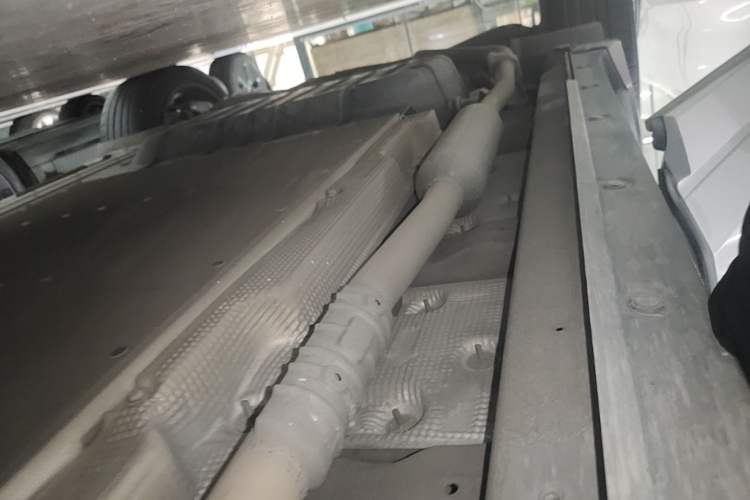 Used Li Auto L9 2022 Max model Right Side Sill