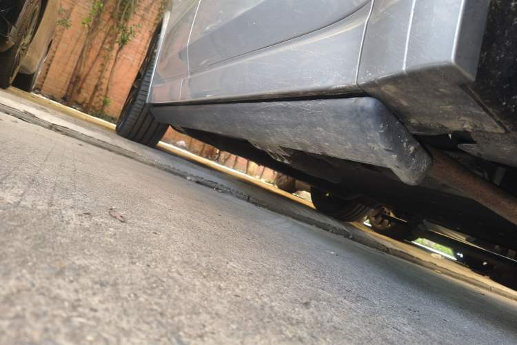 Used Li Auto L9 2022 Max model Right Side Sill
