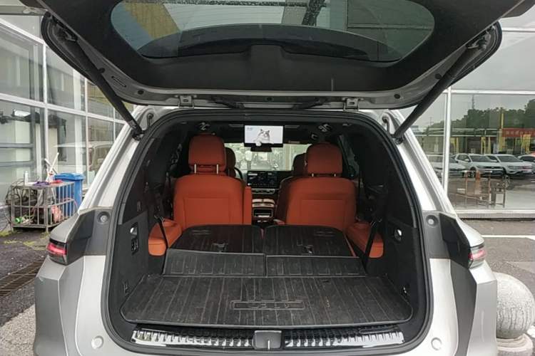 Used Li Auto L9 2022 Max model Trunk