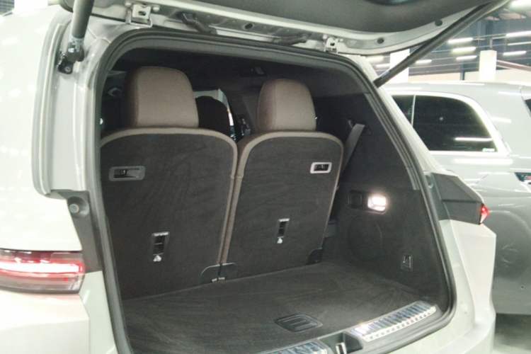 Used Li Auto L9 2022 Max model Trunk
