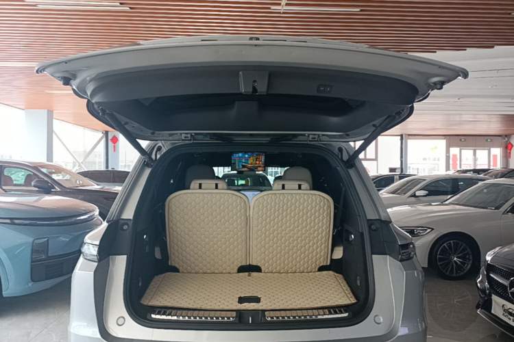 Used Li Auto L9 2022 Max model Trunk