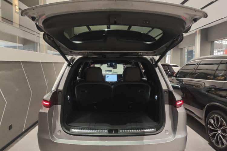 Used Li Auto L9 2022 Max model Trunk
