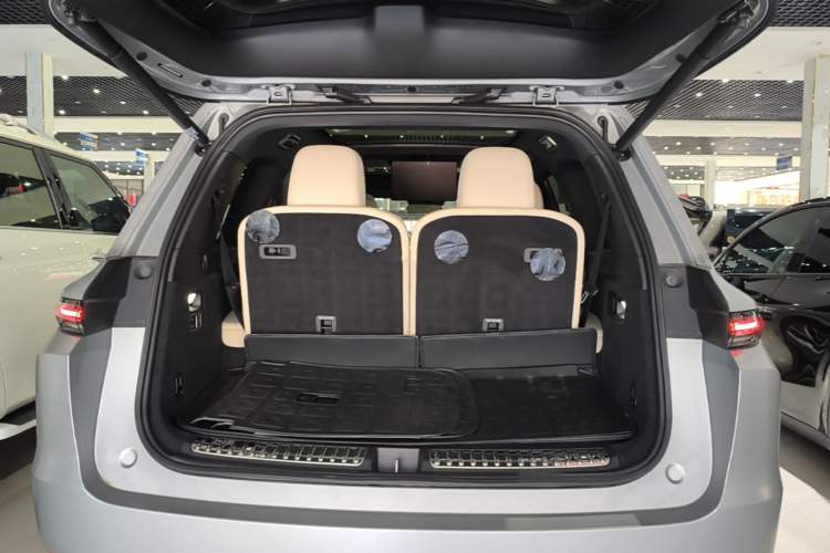 Used Li Auto L9 2022 Max model Trunk