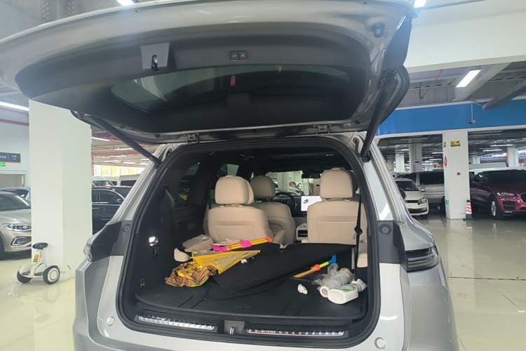 Used Li Auto L9 2022 Max model Trunk