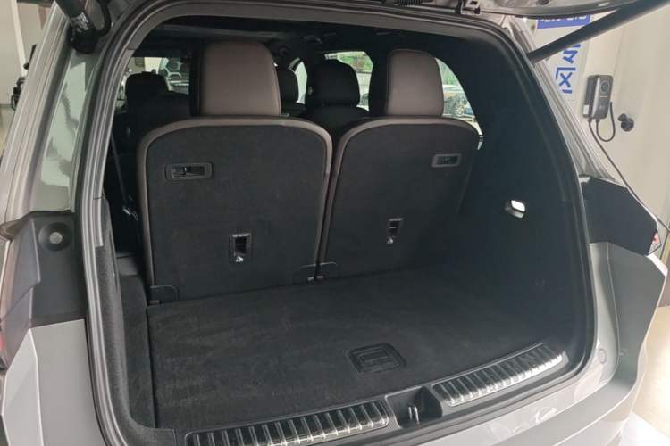 Used Li Auto L9 2022 Max model Trunk