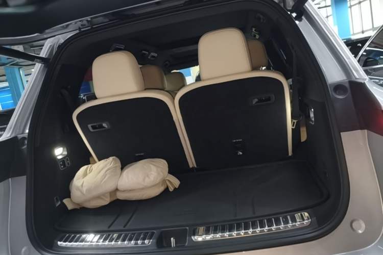 Used Li Auto L9 2022 Max model Trunk