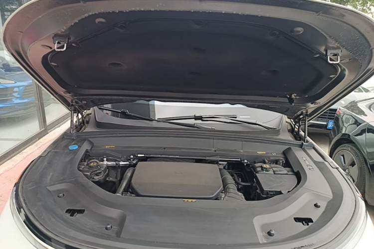 Used Li Auto L9 2022 Max model Engine Bay