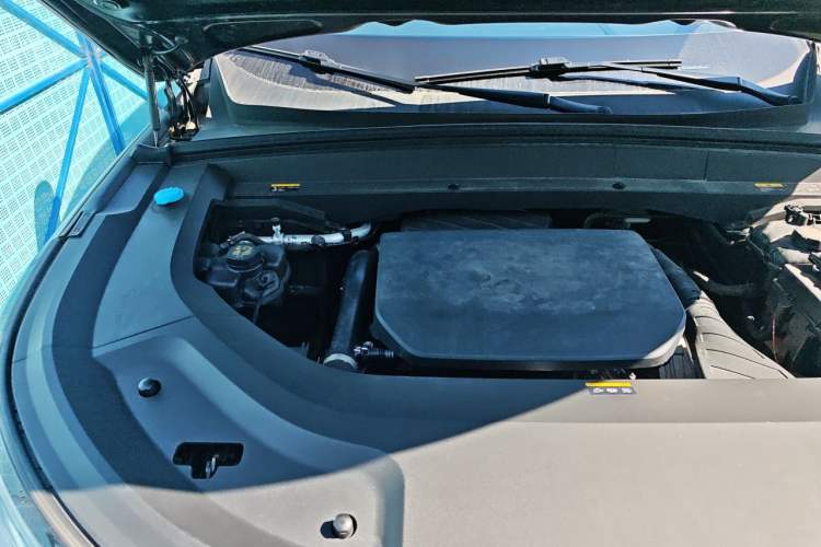 Used Li Auto L9 2022 Max model Engine Bay Right