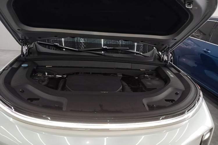 Used Li Auto L9 2022 Max model Engine Bay