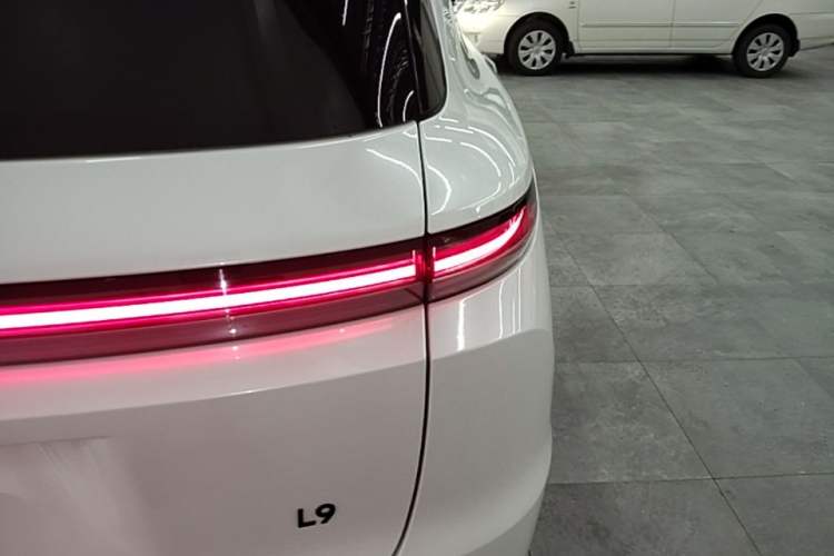 Used Li Auto L9 2022 Max model Exterior 3
