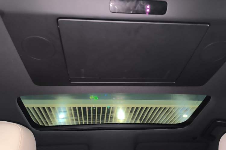 Used Li Auto L9 2022 Max model Headliner