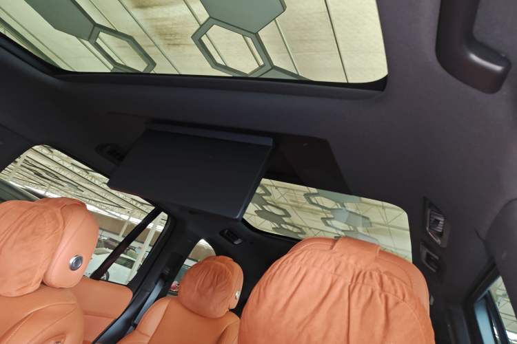 Used Li Auto L9 2022 Max model Headliner