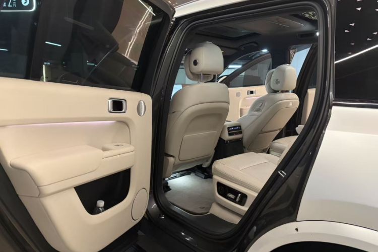 Used Li Auto L9 2022 Max model Interior 12
