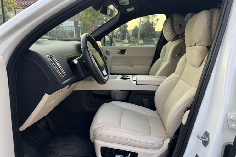 Used Li Auto L9 2022 Max model Interior 2