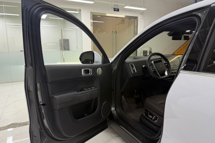 Used Li Auto L9 2022 Max model Interior 3
