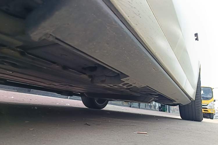 Used Li Auto L9 2022 Max model Left Side Sill