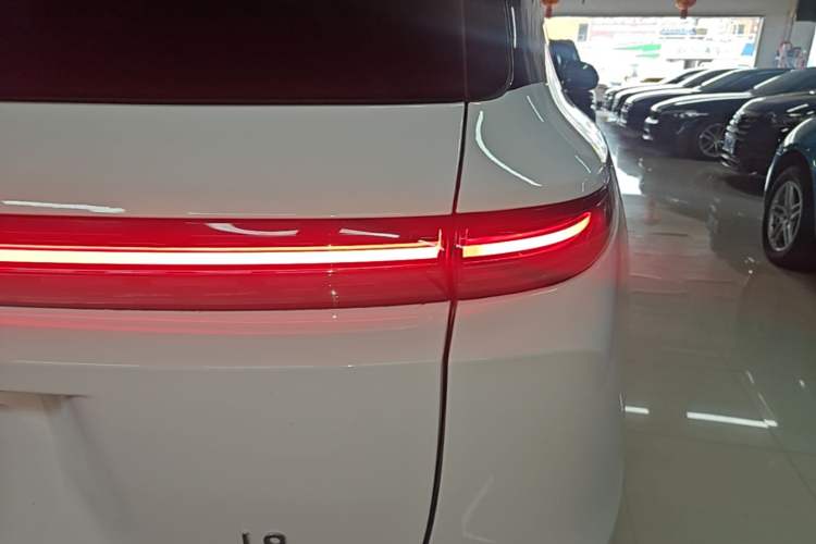 Used Li Auto L9 2022 Max model Right Rear Taillight