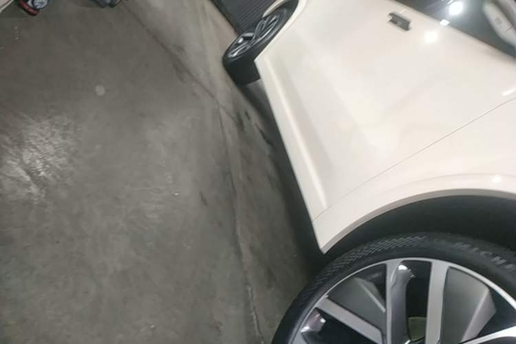 Used Li Auto L9 2022 Max model Right Side Sill