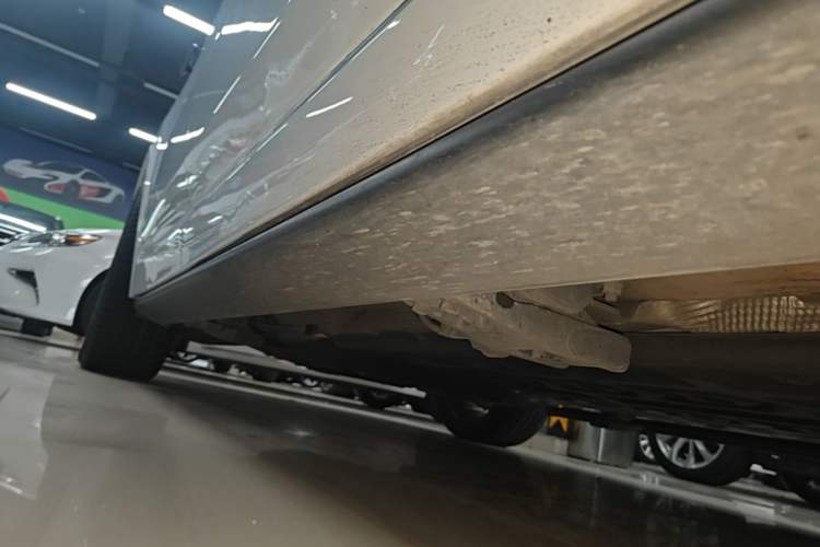 Used Li Auto L9 2022 Max model Right Side Sill