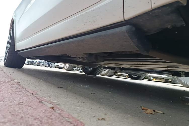 Used Li Auto L9 2022 Max model Right Side Sill