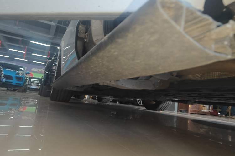 Used Li Auto L9 2022 Max model Right Side Sill