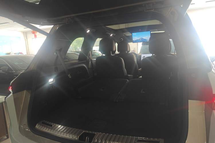 Used Li Auto L9 2022 Max model Trunk