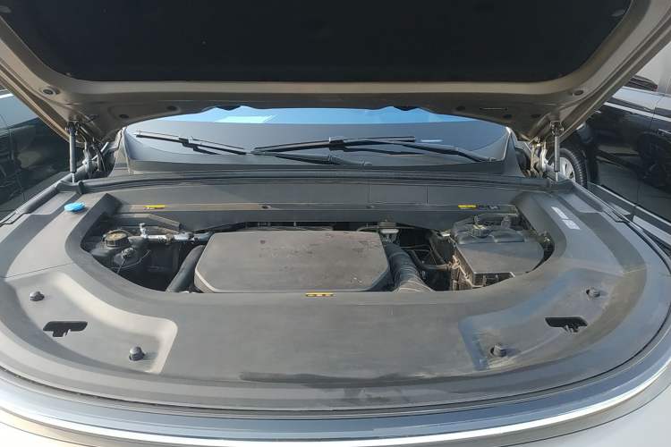 Used Li Auto L9 2022 Max model Engine Bay