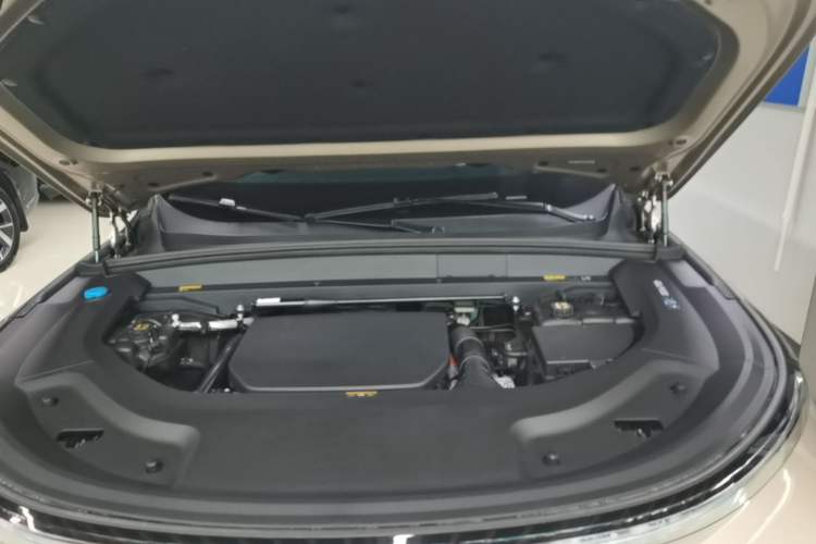 Used Li Auto L9 2022 Max model Engine Bay