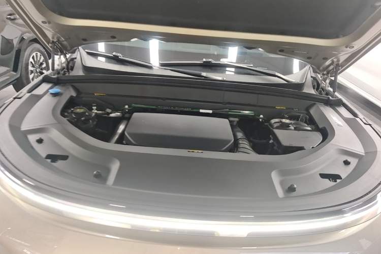 Used Li Auto L9 2022 Max model Engine Bay