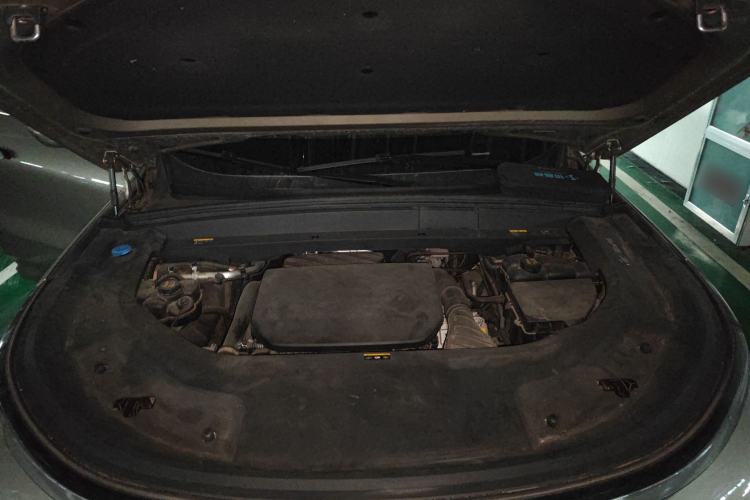Used Li Auto L9 2022 Max model Engine Bay