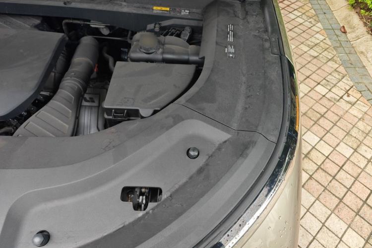 Used Li Auto L9 2022 Max model Engine Bay Left