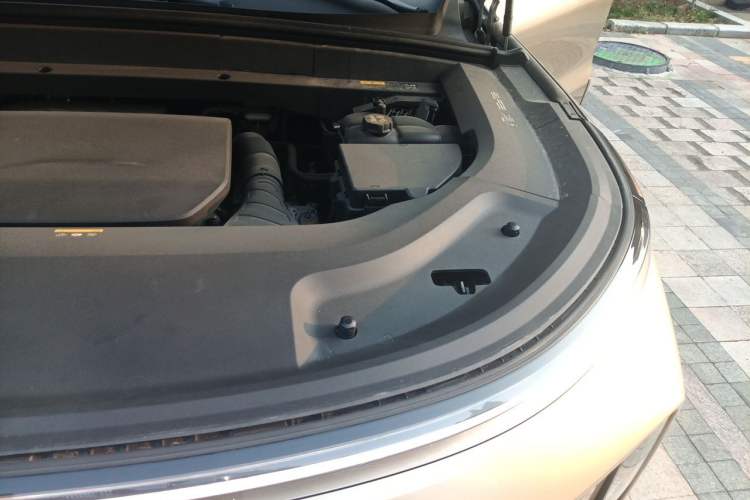 Used Li Auto L9 2022 Max model Engine Bay Left