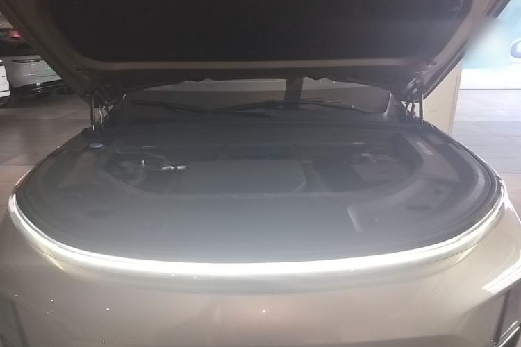 Used Li Auto L9 2022 Max model Engine Bay