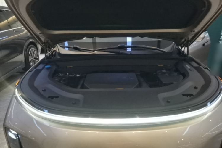 Used Li Auto L9 2022 Max model Engine Bay