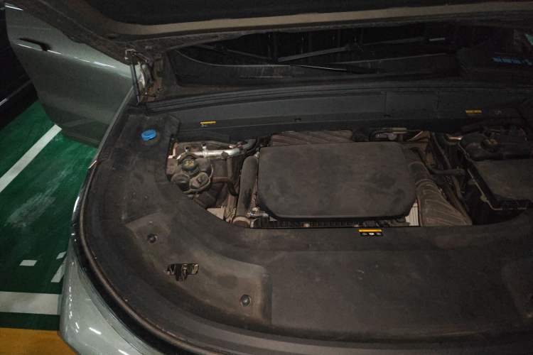 Used Li Auto L9 2022 Max model Engine Bay Right