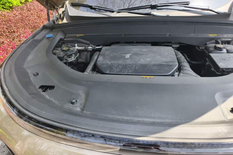 Used Li Auto L9 2022 Max model Engine Bay Right