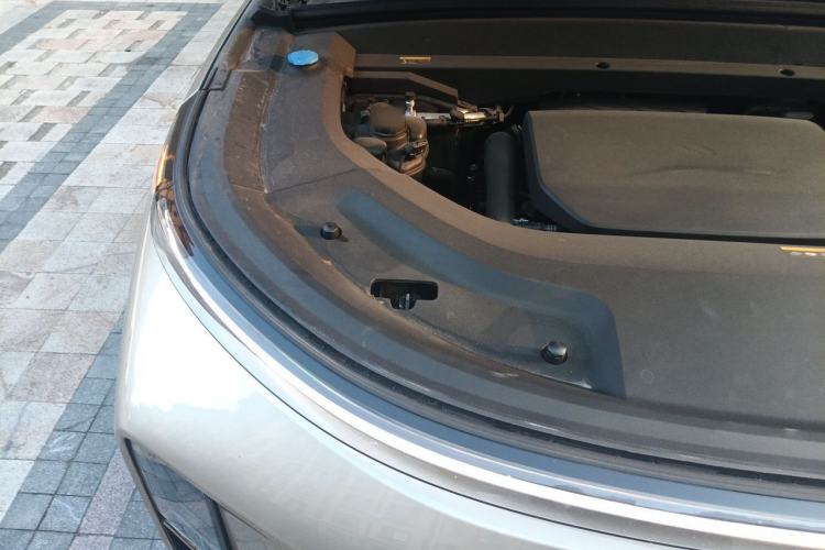 Used Li Auto L9 2022 Max model Engine Bay Right