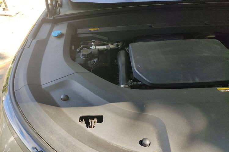 Used Li Auto L9 2022 Max model Engine Bay Right