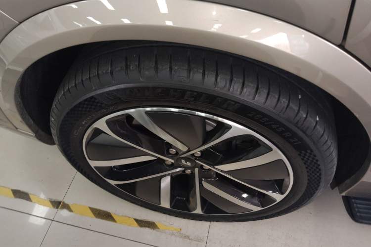 Used Li Auto L9 2022 Max model Exterior 5