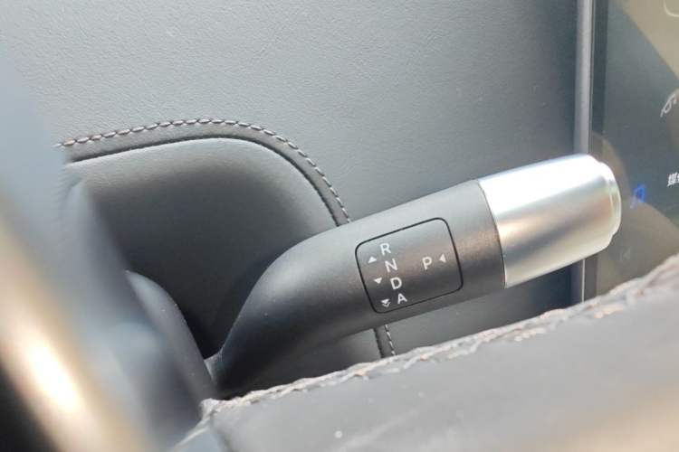 Used Li Auto L9 2022 Max model Gear Lever
