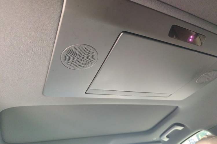 Used Li Auto L9 2022 Max model Headliner