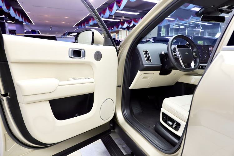 Used Li Auto L9 2022 Max model Interior 1