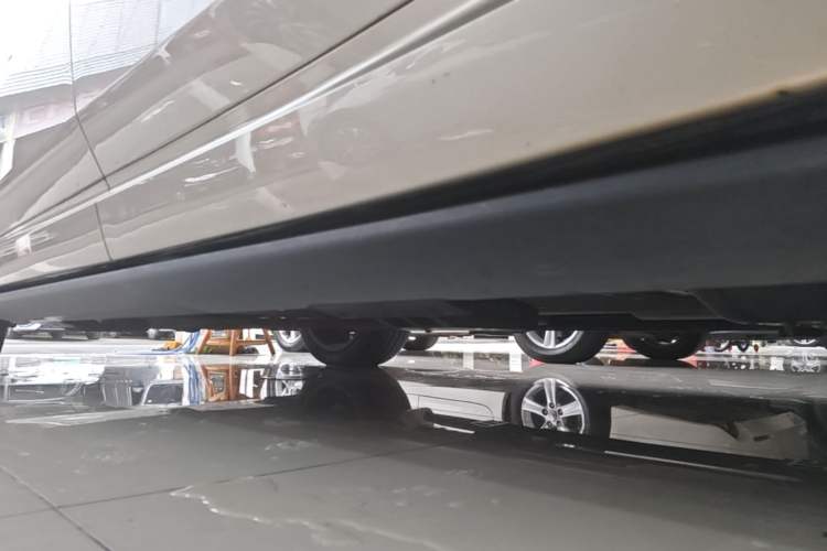 Used Li Auto L9 2022 Max model Left Side Sill
