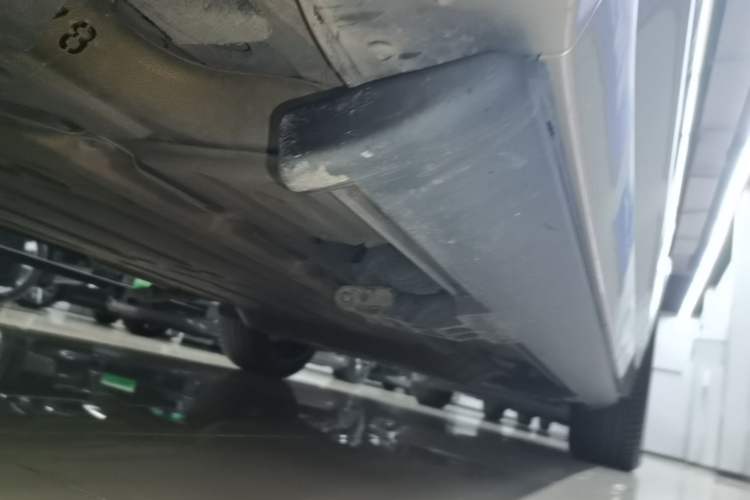Used Li Auto L9 2022 Max model Left Side Sill