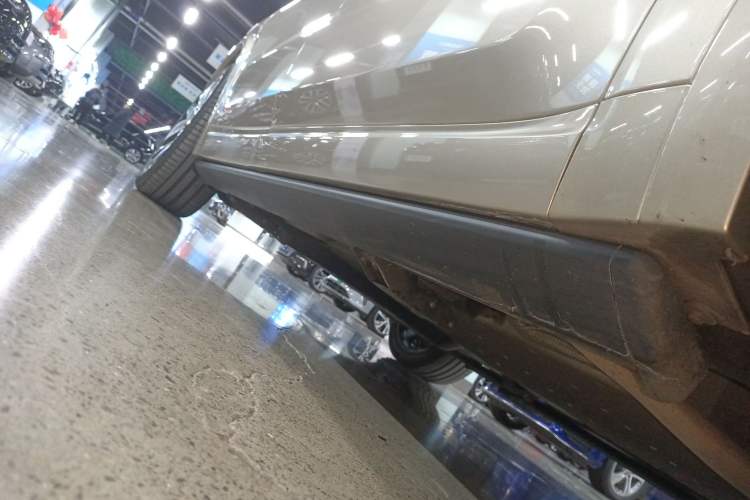 Used Li Auto L9 2022 Max model Right Side Sill