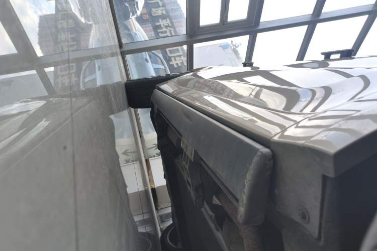 Used Li Auto L9 2022 Max model Right Side Sill