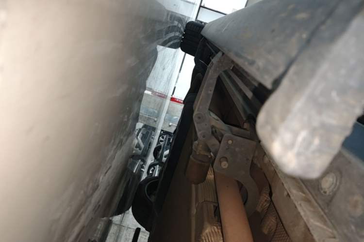 Used Li Auto L9 2022 Max model Right Side Sill
