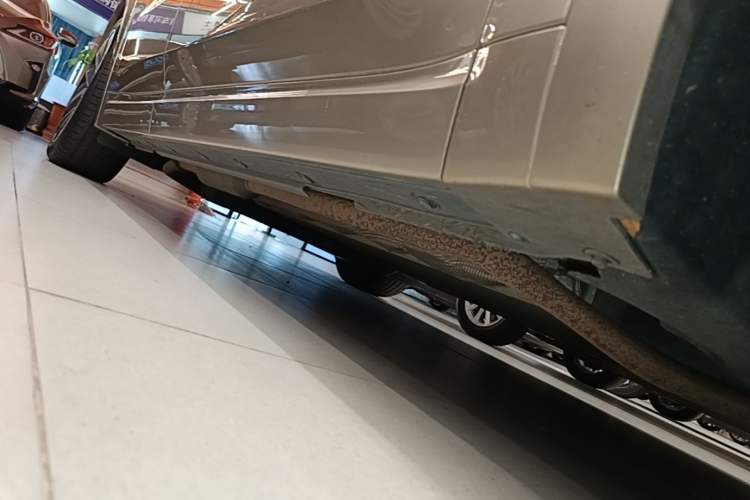 Used Li Auto L9 2022 Max model Right Side Sill
