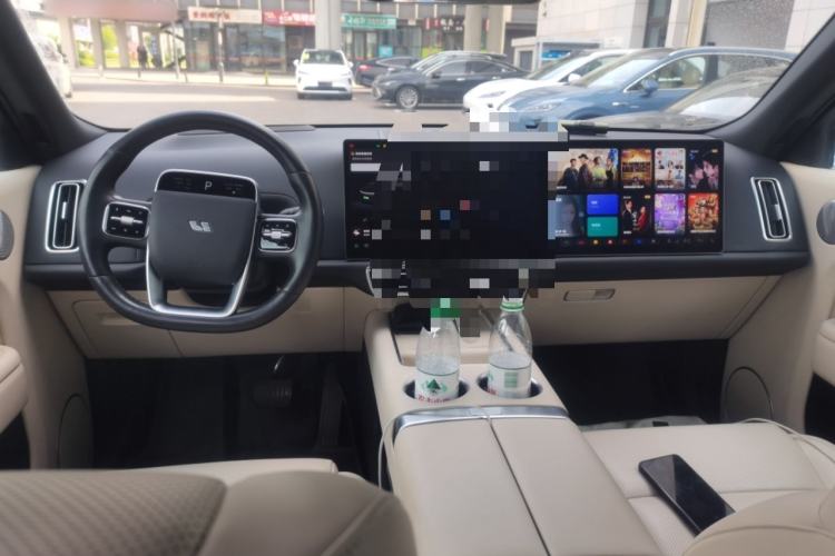 Used Li Auto L9 2023 Pro Model Center Console
